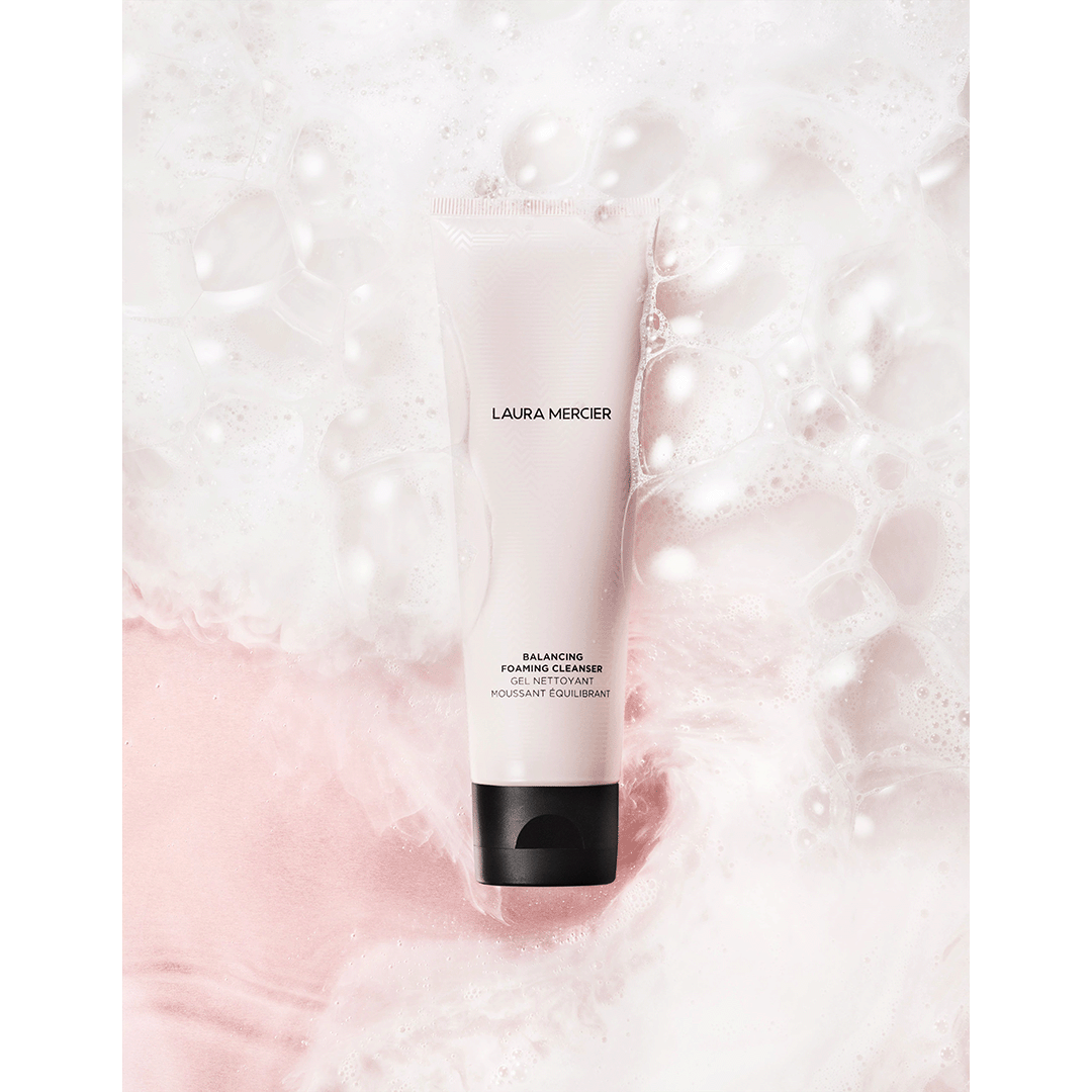 Balancing Foaming Cleanser View 2